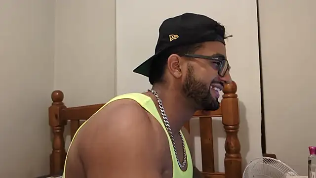 robin103666 online show from March 2026 01:45:02 PM