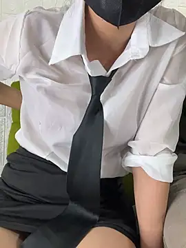 Amee  online show from April 2026 04:12:02 PM