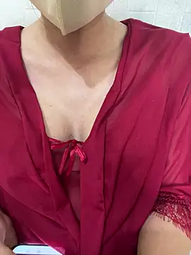 Amee  online show from April 2026 05:36:01 PM