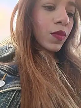 ValerieWoodsl online show from May 2026 07:45:02 PM
