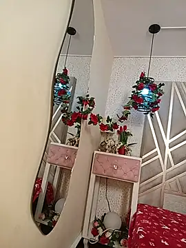 ValerieWoodsl online show from July 2026 12:22:01 PM