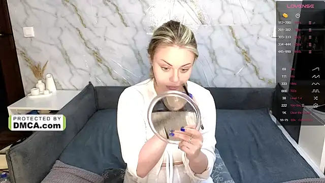 StasyLucke online show from April 2026 04:14:02 AM