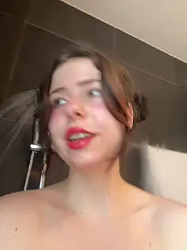 leiawifey online show from April 2026 02:41:01 PM