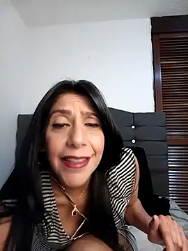 SamanthaRosse01  online show from April 2026 04:35:01 PM