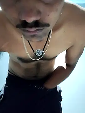 luck00y online show from April 2026 04:58:01 AM