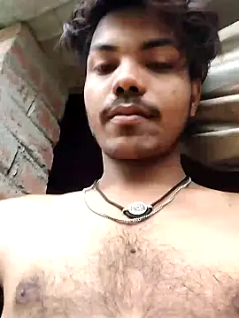 Snapshot of luck00y chatting on April 2026 01:08:01 AM luck00y online show from April 2026 01:08:01 AM