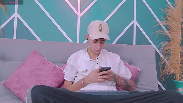 Martony Storm online show from April 2026 02:24:01 PM