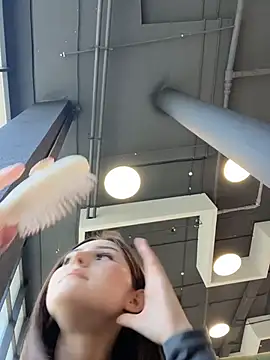 AnitaFly online show from April 2026 10:52:01 AM