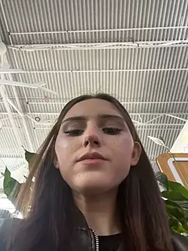 Snapshot of AnitaFly chatting on May 2026 12:42:01 PM AnitaFly online show from May 2026 12:42:01 PM