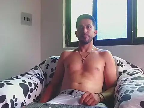 21Latinlover online show from March 2026 04:19:02 PM