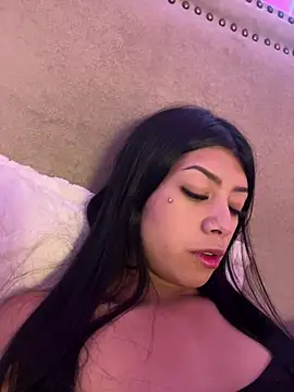 emilydolly  online show from March 2026 12:07:02 PM