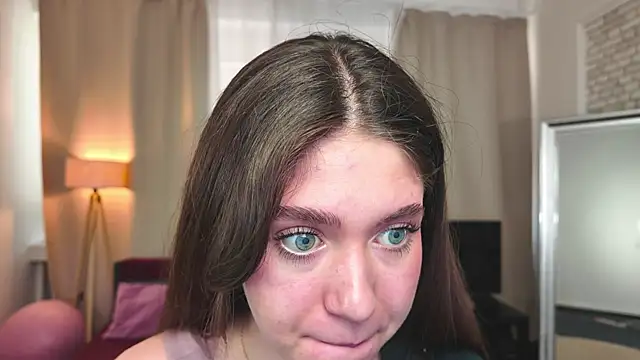 SunnyBloss online show from April 2026 01:23:02 PM