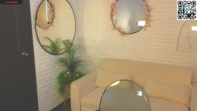Snapshot of angelic_coy chatting on July 2026 11:20:02 AM angelic coy online show from July 2026 11:20:02 AM
