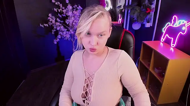 angelic coy online show from May 2026 10:35:02 AM