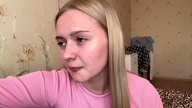 Sophia Blonde online show from April 2026 02:18:02 PM