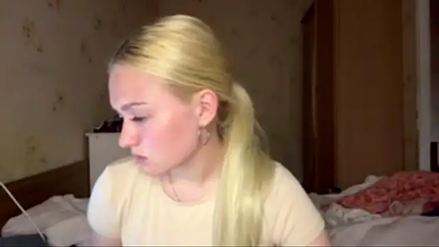 Sophia Blonde online show from May 2026 03:41:02 PM