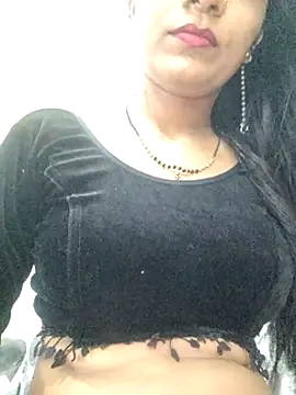 Snapshot of khushi_ji00 chatting on June 2026 07:11:02 PM khushi ji00 online show from June 2026 07:11:02 PM
