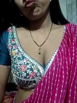 Snapshot of khushi_ji00 chatting on May 2026 12:31:01 PM khushi ji00 online show from May 2026 12:31:01 PM