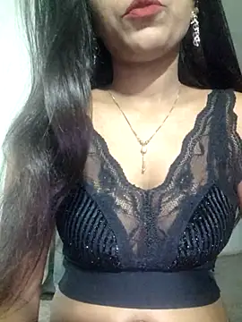 Snapshot of khushi_ji00 chatting on May 2026 10:10:02 PM khushi ji00 online show from May 2026 10:10:02 PM