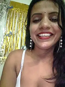 Snapshot of khushi_ji00 chatting on July 2026 05:50:02 PM khushi ji00 online show from July 2026 05:50:02 PM