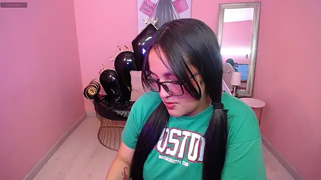 Snapshot of Celesstee_xx chatting on April 2026 02:00:01 PM Celesstee xx online show from April 2026 02:00:01 PM