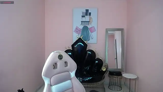 Snapshot of Celesstee_xx chatting on April 2026 01:01:02 PM Celesstee xx online show from April 2026 01:01:02 PM