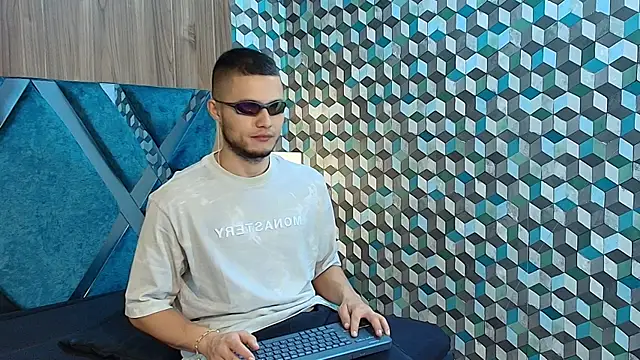 Snapshot of Joaho_Fernandez chatting on July 2026 04:41:01 PM Joaho Fernandez online show from July 2026 04:41:01 PM