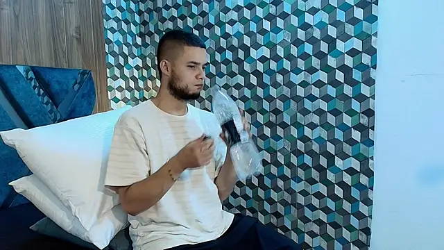 Snapshot of Joaho_Fernandez chatting on July 2026 08:52:01 PM Joaho Fernandez online show from July 2026 08:52:01 PM