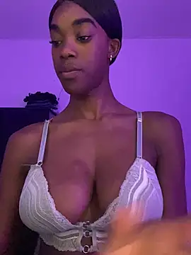 Snapshot of Lysii chatting on June 2026 11:27:01 AM Lysii online show from June 2026 11:27:01 AM