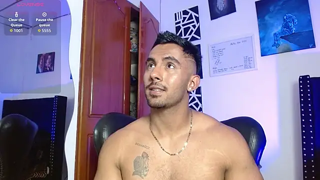 romanpearce  online show from May 2026 08:25:02 PM