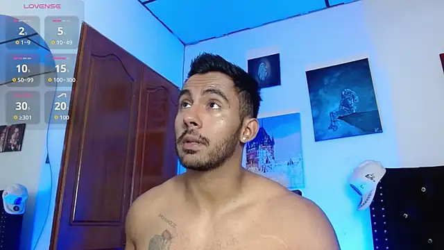 Snapshot of romanpearce_ chatting on July 2026 08:38:02 PM romanpearce online show from July 2026 08:38:02 PM