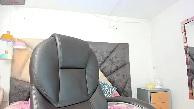 AfroditaVega  online show from May 2026 05:54:02 PM