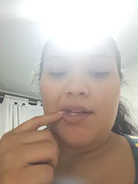 madison abril online show from April 2026 11:43:02 PM