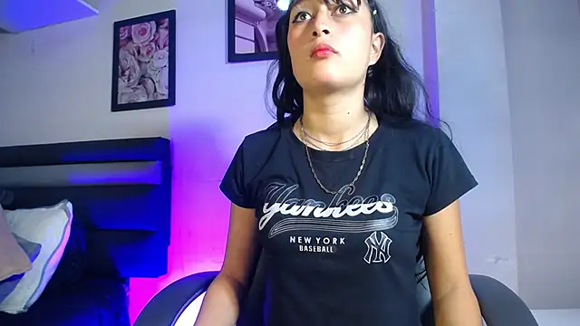 Snapshot of Fenixx_19 chatting on March 2026 01:21:01 PM Fenixx 19 online show from March 2026 01:21:01 PM