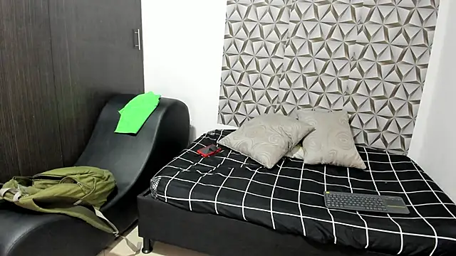 Snapshot of Benjamin_lich chatting on May 2026 06:06:02 PM Benjamin lich online show from May 2026 06:06:02 PM