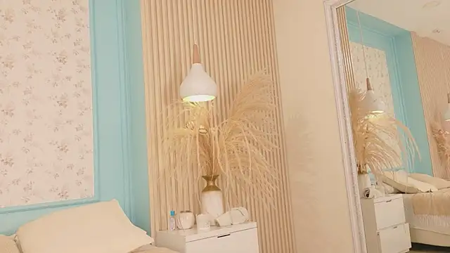 SarayCortez online show from April 2026 08:15:02 PM