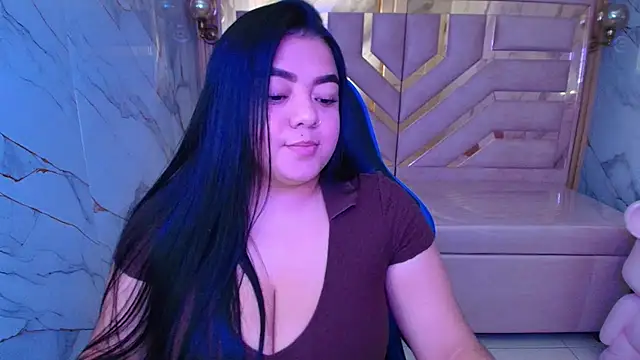 luna  r  online show from April 2026 03:13:02 AM