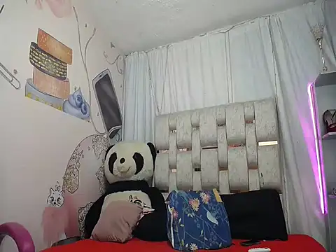 SELF DESTRUCCIONN online show from April 2026 12:12:02 PM