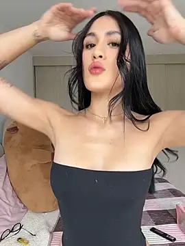 SerenaFox  online show from April 2026 06:53:02 PM