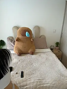 SerenaFox  online show from April 2026 02:54:01 PM