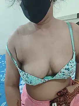 HeartlessGirl online show from May 2026 07:47:01 AM