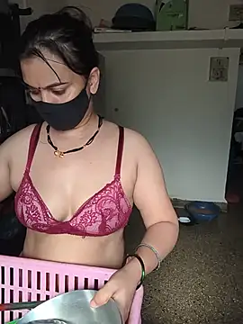 HeartlessGirl online show from May 2026 03:37:02 AM