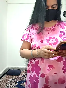 HeartlessGirl online show from April 2026 06:54:01 AM