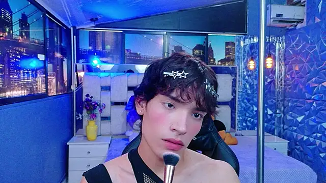 IsaacNovaa online show from May 2026 09:04:02 PM