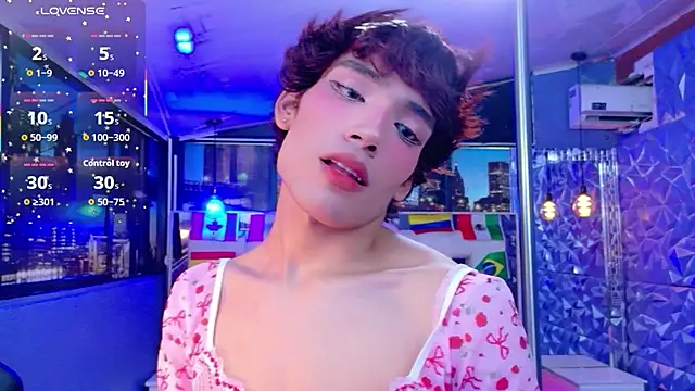 Snapshot of IsaacNovaa chatting on June 2026 08:42:01 PM IsaacNovaa online show from June 2026 08:42:01 PM