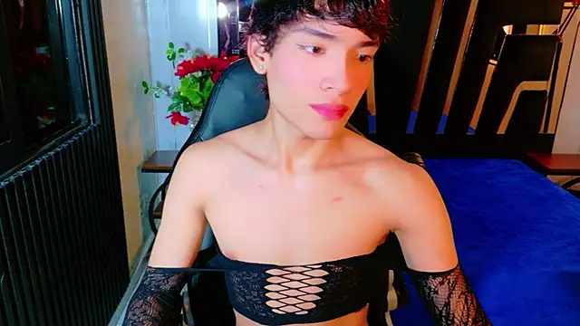 IsaacNovaa online show from April 2026 01:30:02 PM