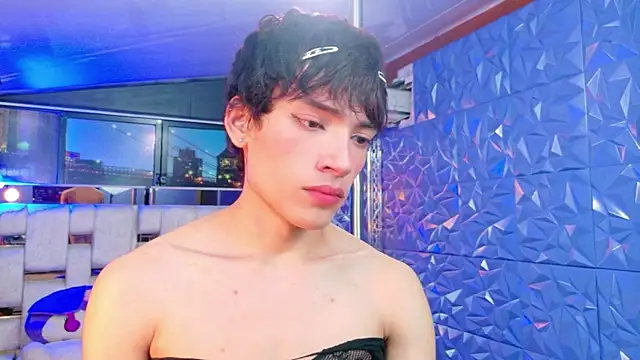 IsaacNovaa online show from April 2026 09:16:01 AM