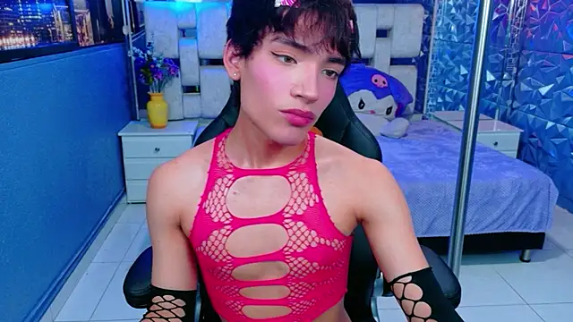 IsaacNovaa online show from April 2026 07:37:01 PM