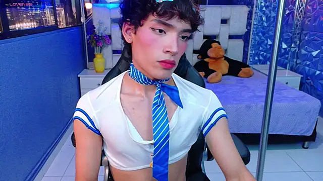 IsaacNovaa online show from May 2026 08:01:01 PM
