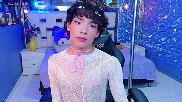IsaacNovaa online show from May 2026 07:54:01 PM